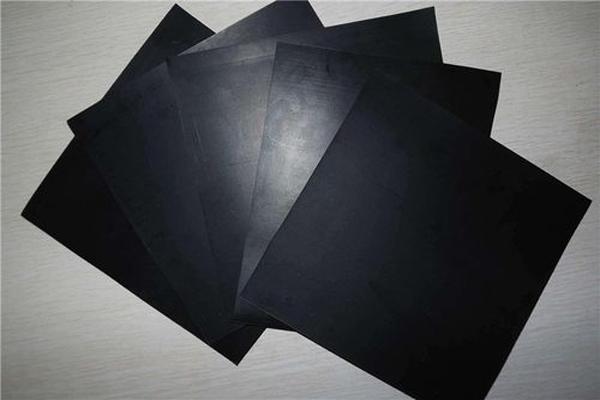 垃圾填埋场怎么选择土工膜的厚度 第2张